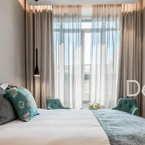 Otel Vitruvio ***
